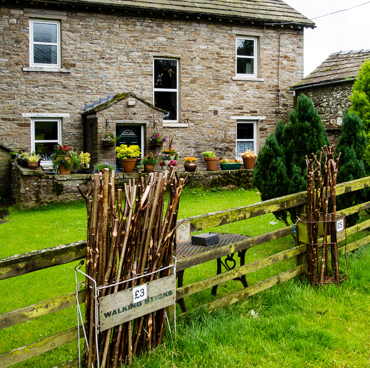 Simonstone - Prodej holí - samoobsluha